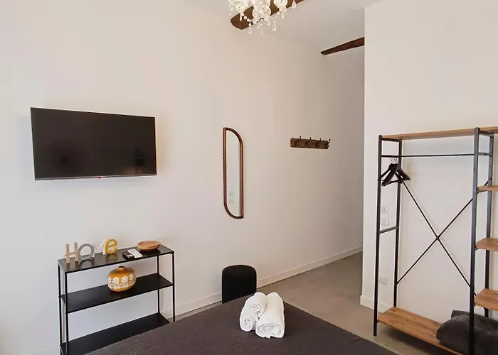 La Tua Casa A Viadelcorso Апартаменты Рим